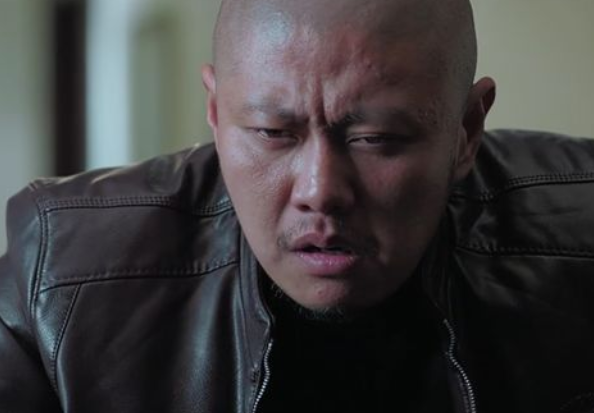 《猎毒人》里的他,一部戏用8个替身,为何却没有人说他耍大牌?