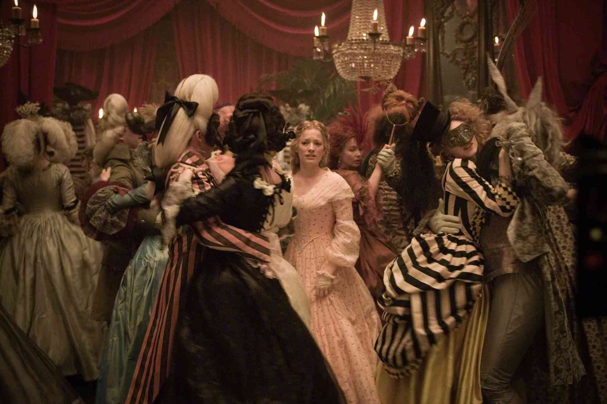 阴森森的黑暗色调,浓浓的哥特风,这部电影让人惊艳