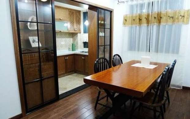 126平新房装修结束,朋友们夸赞,媳妇却说难看,不开心!