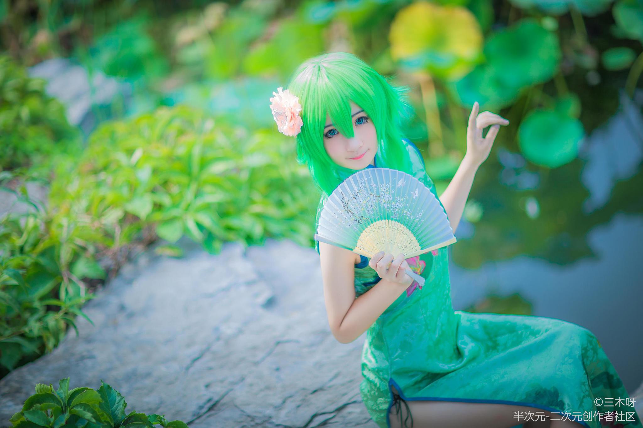 vocaloidgumi旗袍油纸伞下穿旗袍的她好美