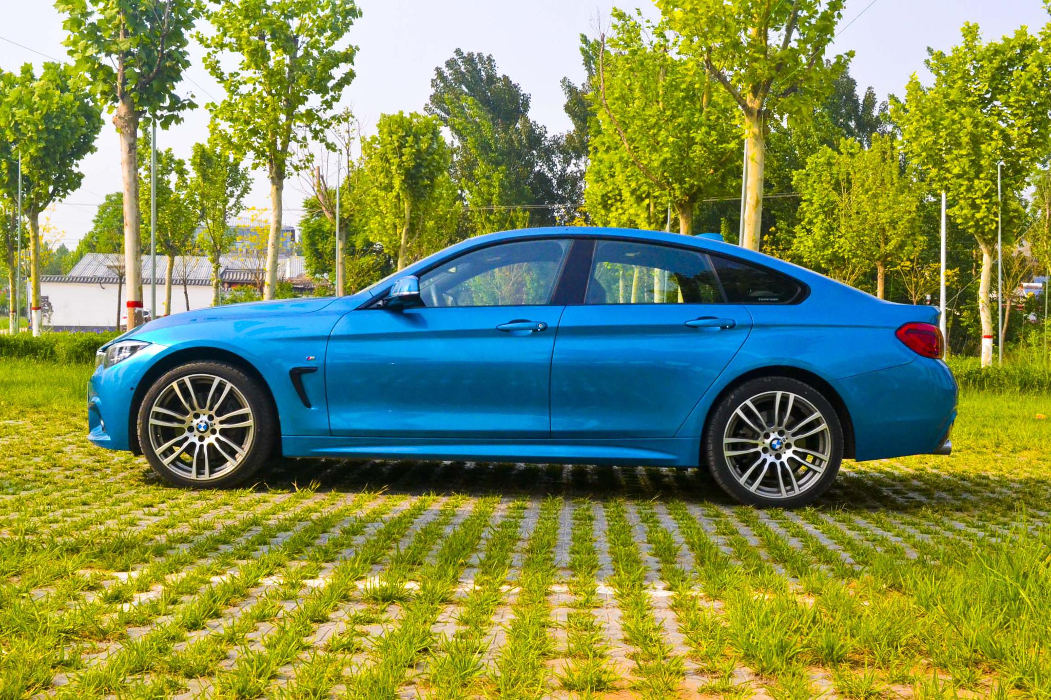 蓝绿色?苏老师说车实拍宝马440i-新浪汽车