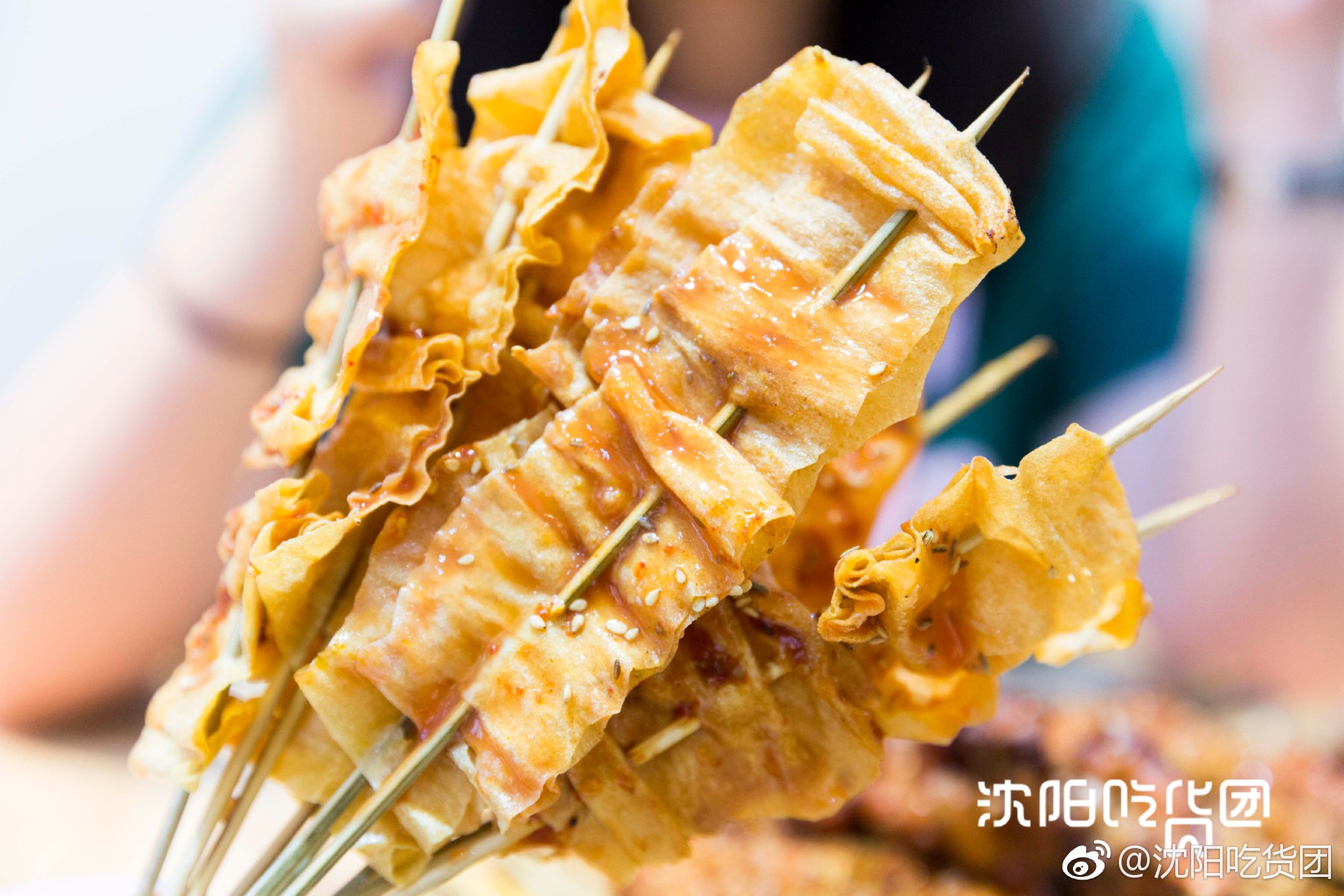 这家的小牛排是纯牛肉做的,口感很嫩,牛肉味十足!