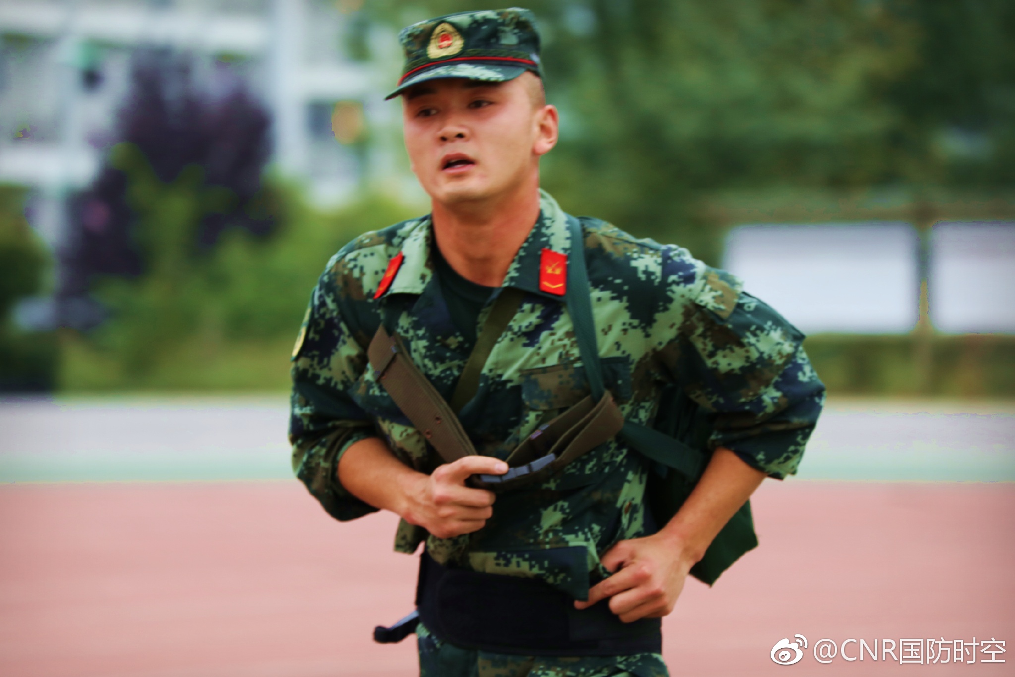 士官优秀人才奖拟推荐对象选拔考核 看兵哥追逐荣誉的样子|士官|支队|昭通|队伍|全军_新浪新闻