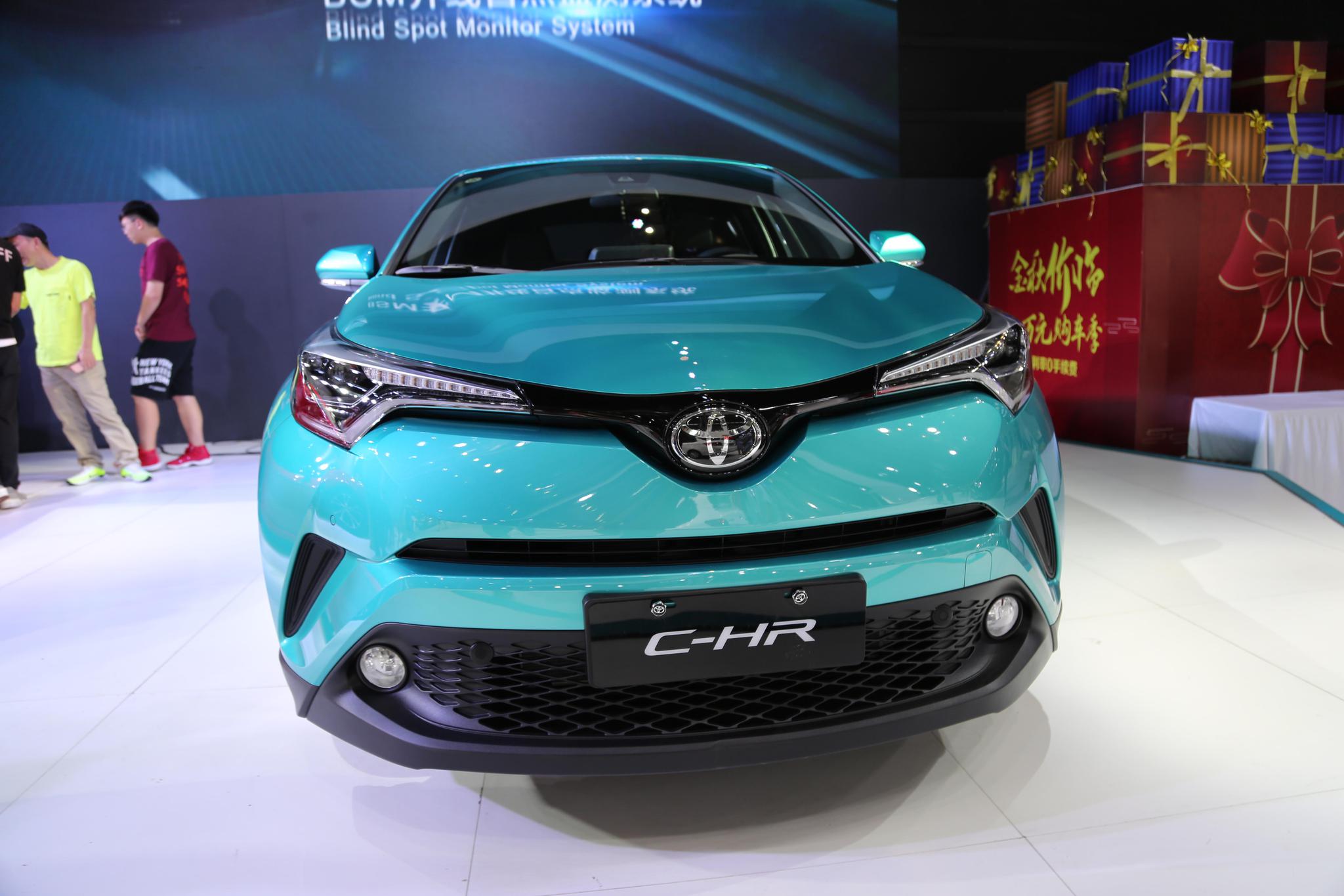 广汽丰田c-hr,15万级别全球战略潮流suv,车展实拍!
