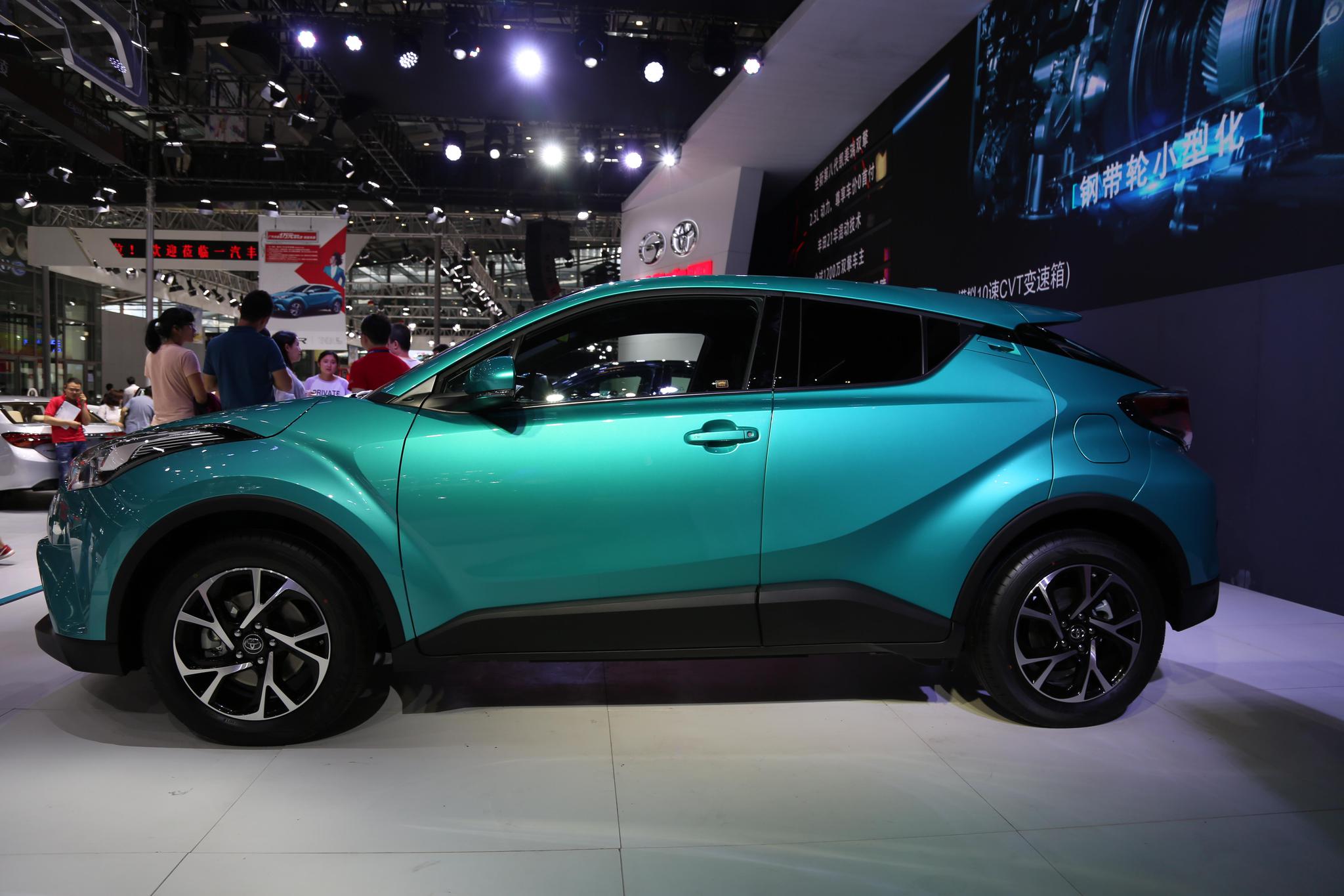 广汽丰田c-hr,15万级别全球战略潮流suv,车展实拍!