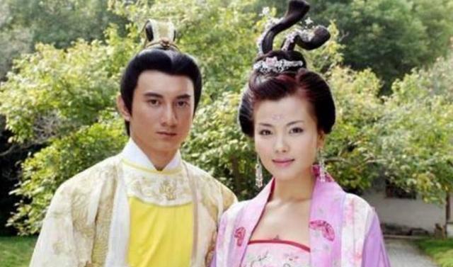 这个皇帝发明春联,爱妃是五代十国第一美女,投降不久便暴病身亡