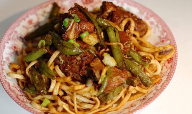 最地道的焖面哪里找?就在内蒙古富饶的河套平原上