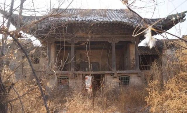 古人孤身在外宁可一个人睡在坟旁都不敢进荒庙过夜怕什么