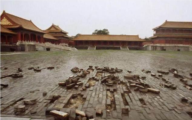 故宫太和殿的地板坏了,工匠去修复的时候,才发现朱棣有多狠心