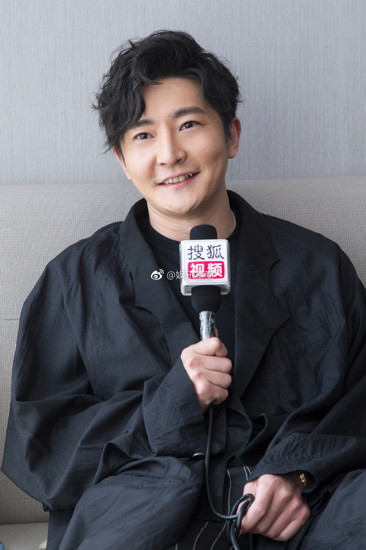 专访郭京飞:雷佳音对我抠门 抠出境界来了