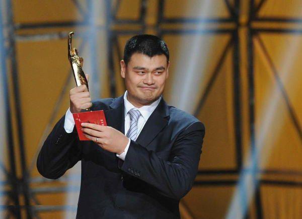 姚明正式成为北京申办冬奥会形象大使之一,最终帮助中国成功申办冬奥