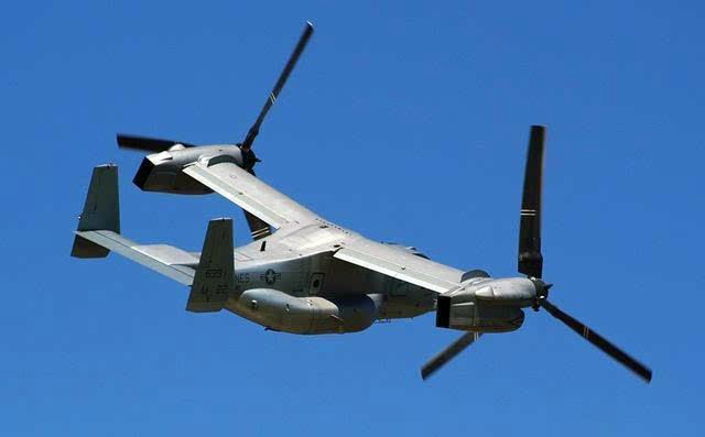 v-44四发倾转旋翼机是一款美国贝尔直升机公司设计了一种新型旋翼运输