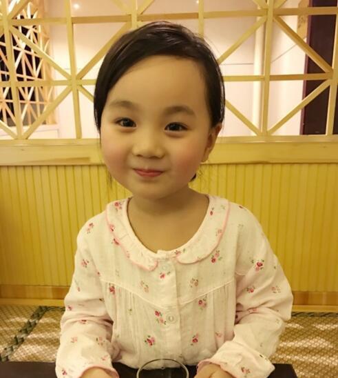 爸爸去哪儿第五季第一期邓伦搭档素娃公开小山竹个人资料被扒