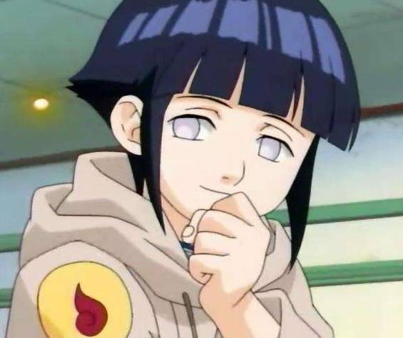 她精通医疗忍术,同时体术十分强大,是火影忍者中最强大的女忍者之一