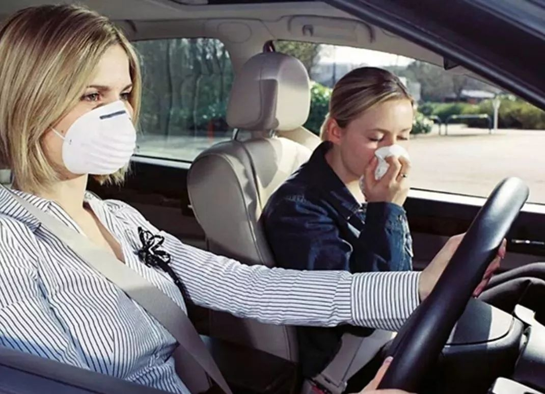 太阳<em>烘烤</em>去除新车气味？福特发布全新专利