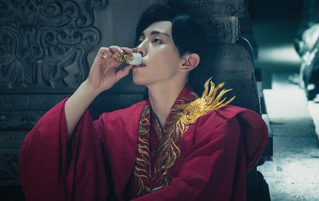 邓伦新剧《大中医》即将上映,撇下杨紫,却跟她饰演情侣