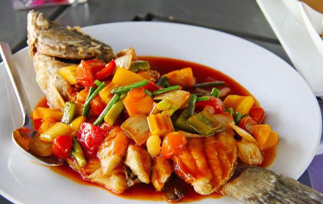 美食大厨教你糖醋鱼的家常做法外焦里嫩开胃又下饭