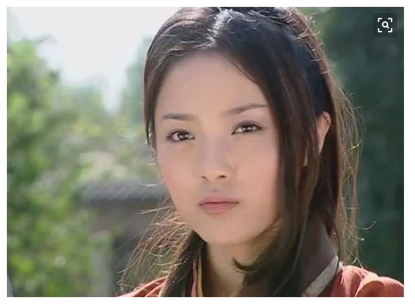 《少年包青天》中的庞飞燕近照爆出,如今长相大变样!