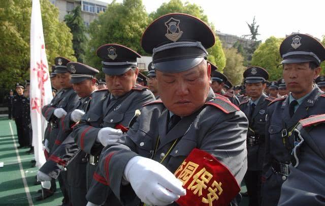 富士康保安为什么不愿意辞职?原来收入不重要,这些福利才重要!