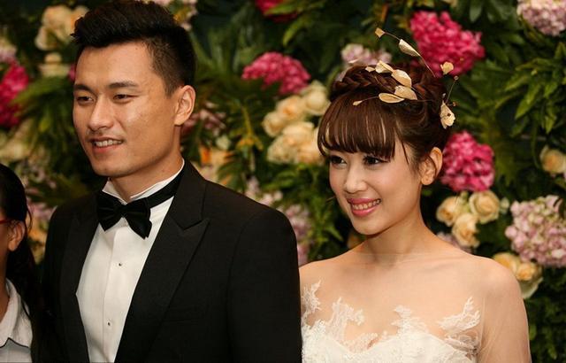 网友: 美得让人窒息|国脚|球员|周伊凡_新浪新闻