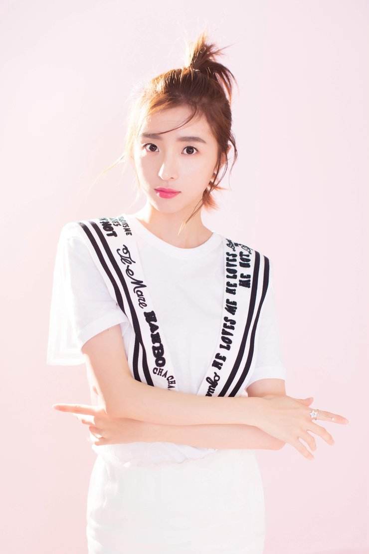 出道就演女主,但每部戏都被女二碾压,杨洋,韩东君都救不了她