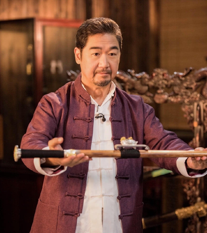 他是老戏骨演员儿子是遗憾3个女儿争气今63岁依然神采奕奕