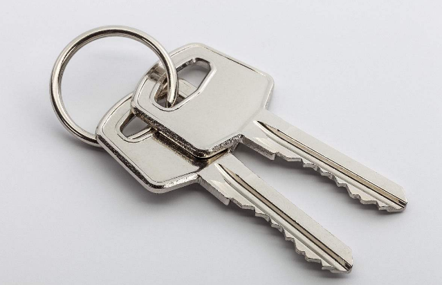 一张照片就能配出钥匙已成事实,以后我家的门直接换为刷脸得了