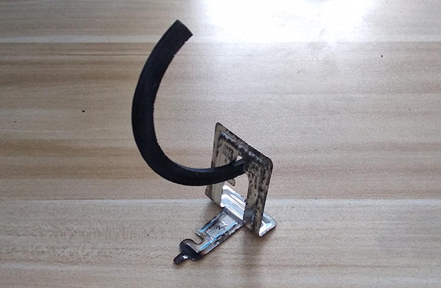 蚊香支架上隐藏一个小机关,原来是这么用的,解决千家万户大难题