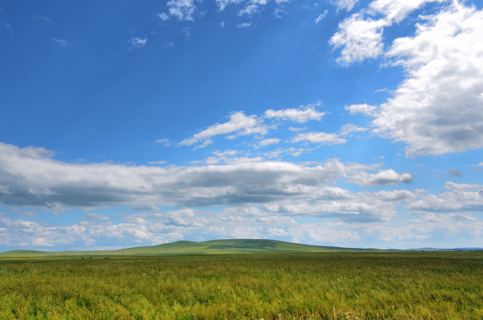 一点留白云淡风轻保存最完好的乌拉盖草原美如画原创摄影