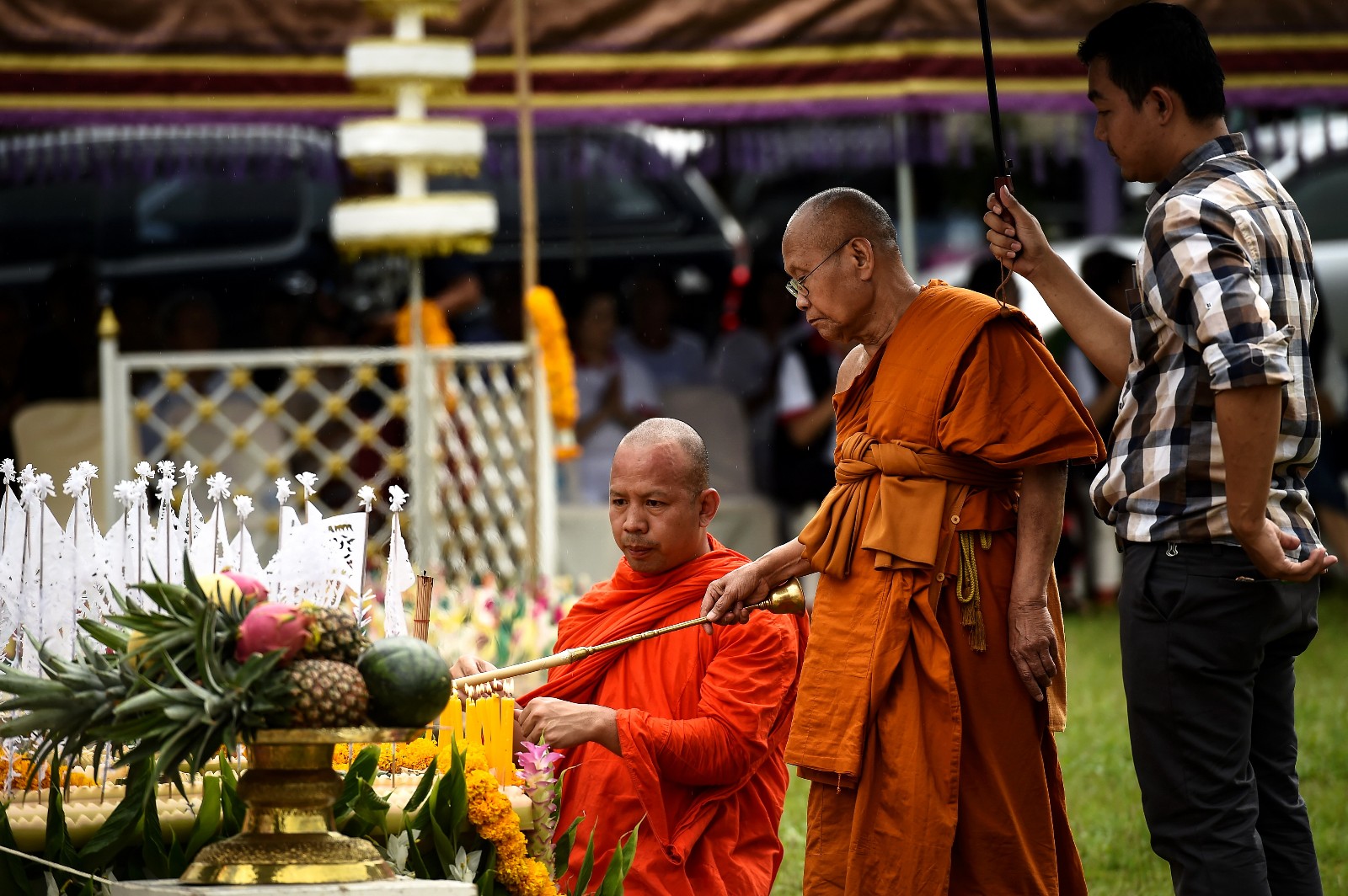 泰国少年足球队13人要"潜水逃生",专业球员将变"专业潜水员"