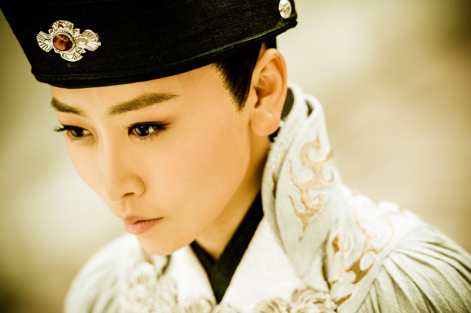 毛俊杰《龙门飞甲》开播 男装扮相引期待