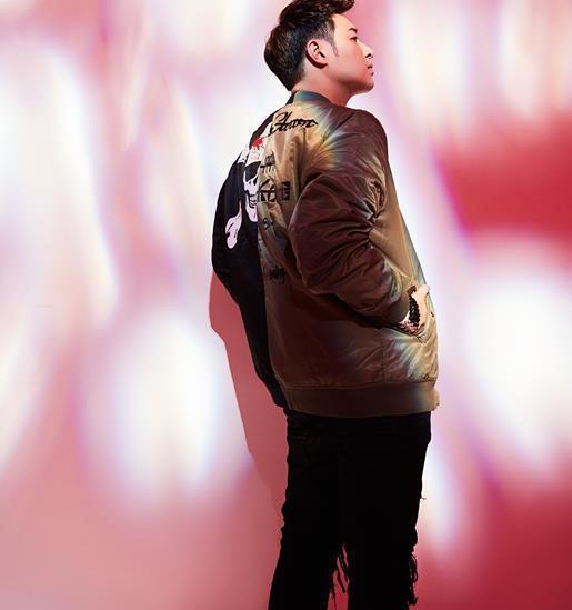 潘玮柏帅气起来, 就没有其流量小生男明星的事了