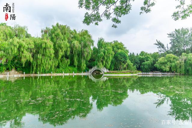 著名的“三顾茅庐”和“草庐对策”就发生在南阳这里