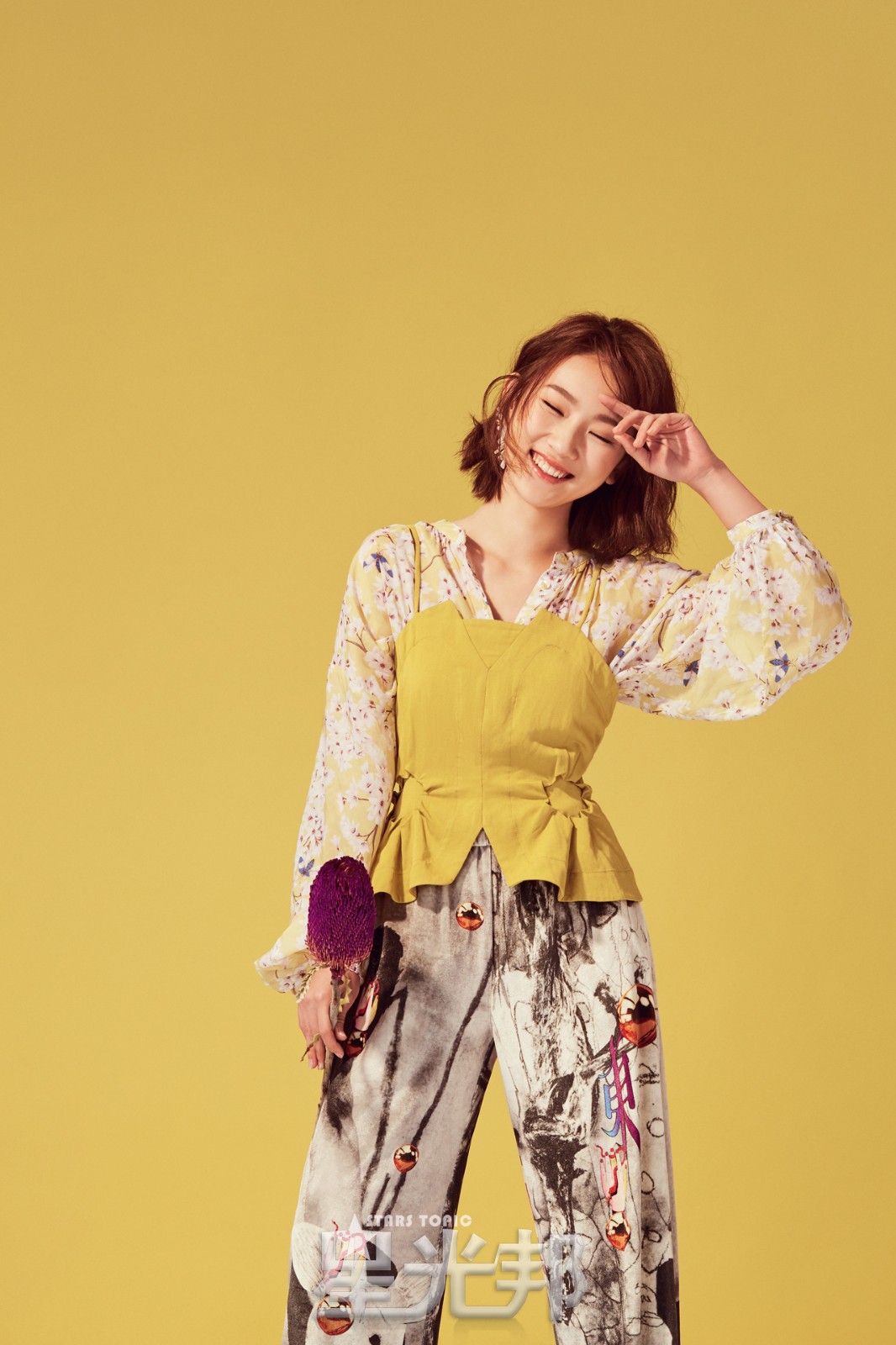 孙艺宁春日写真曝光人比花美生机洋溢