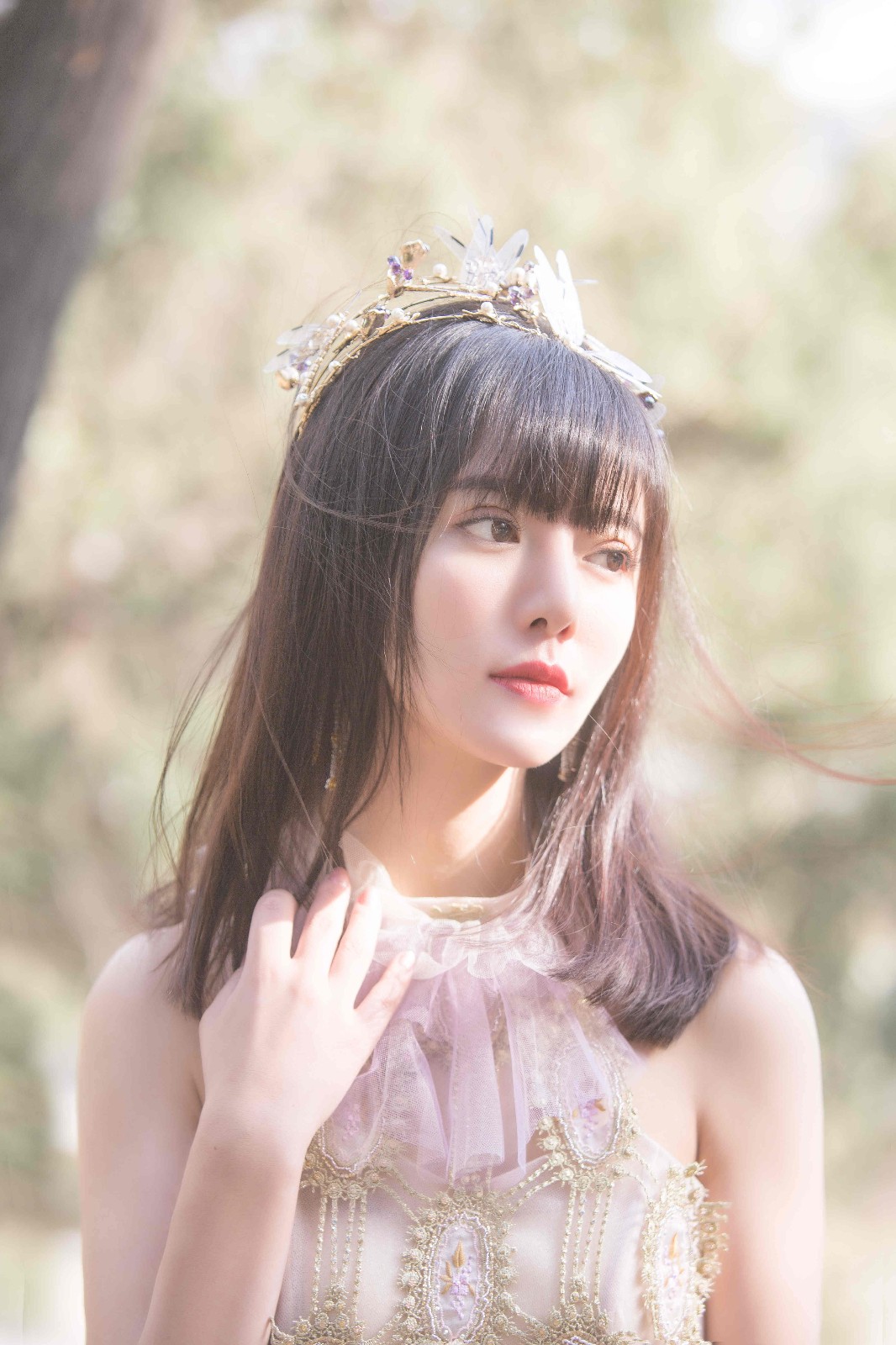 阿兰梦幻风写真上线 儿童节化身精灵公主