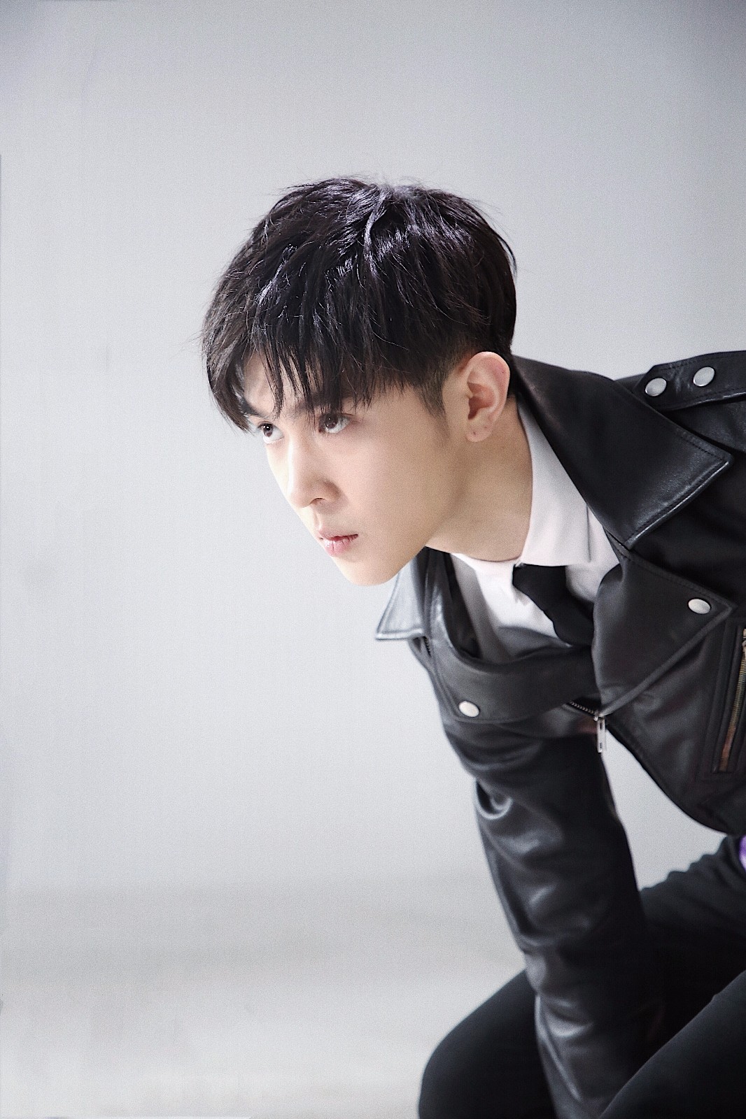 马伯骞《一站到底》代表南加大队 旗开得胜获赞 "双q偶像"