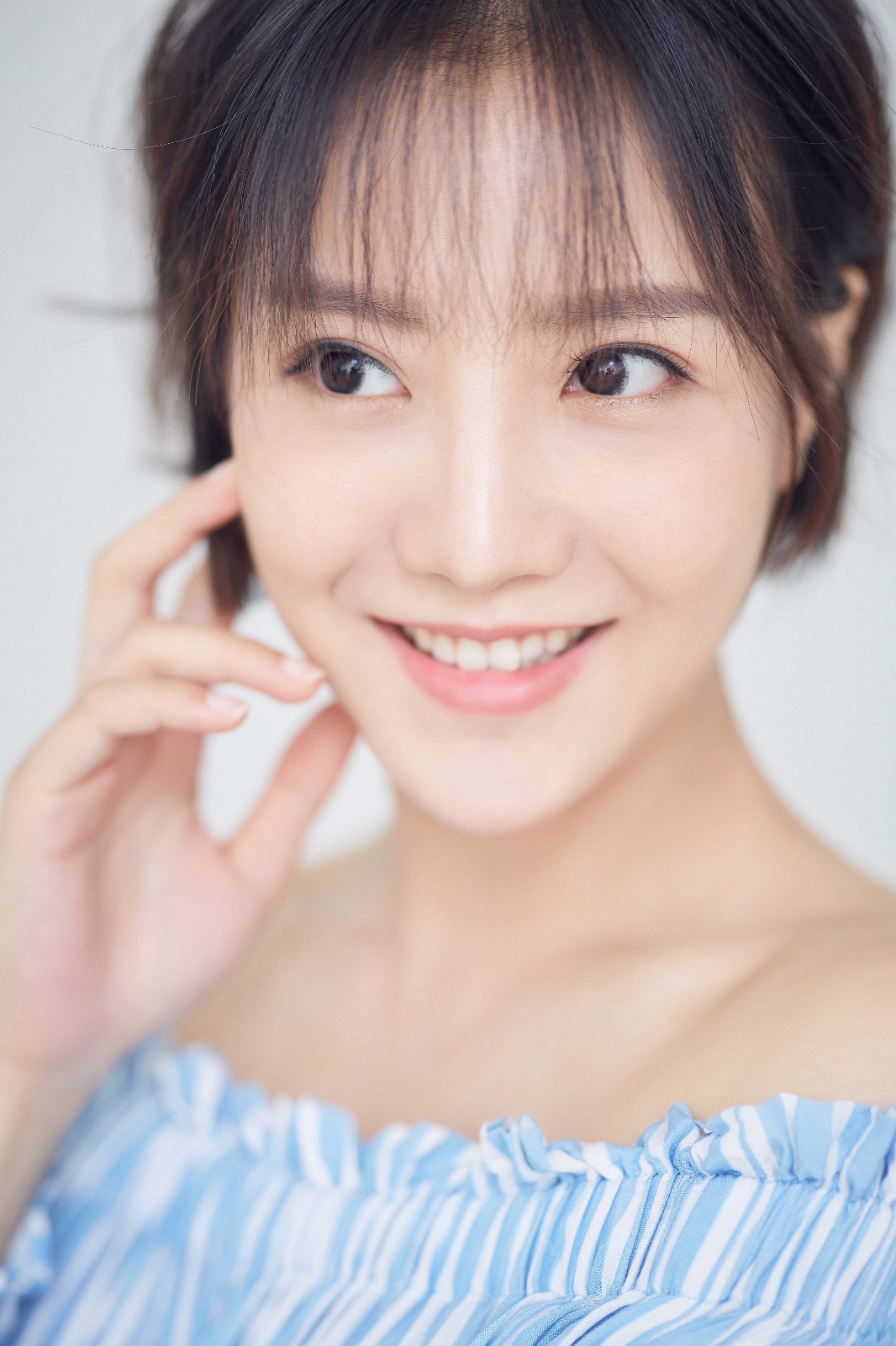 图组阮雨白曝最新写真汽水甜girl魅力十足