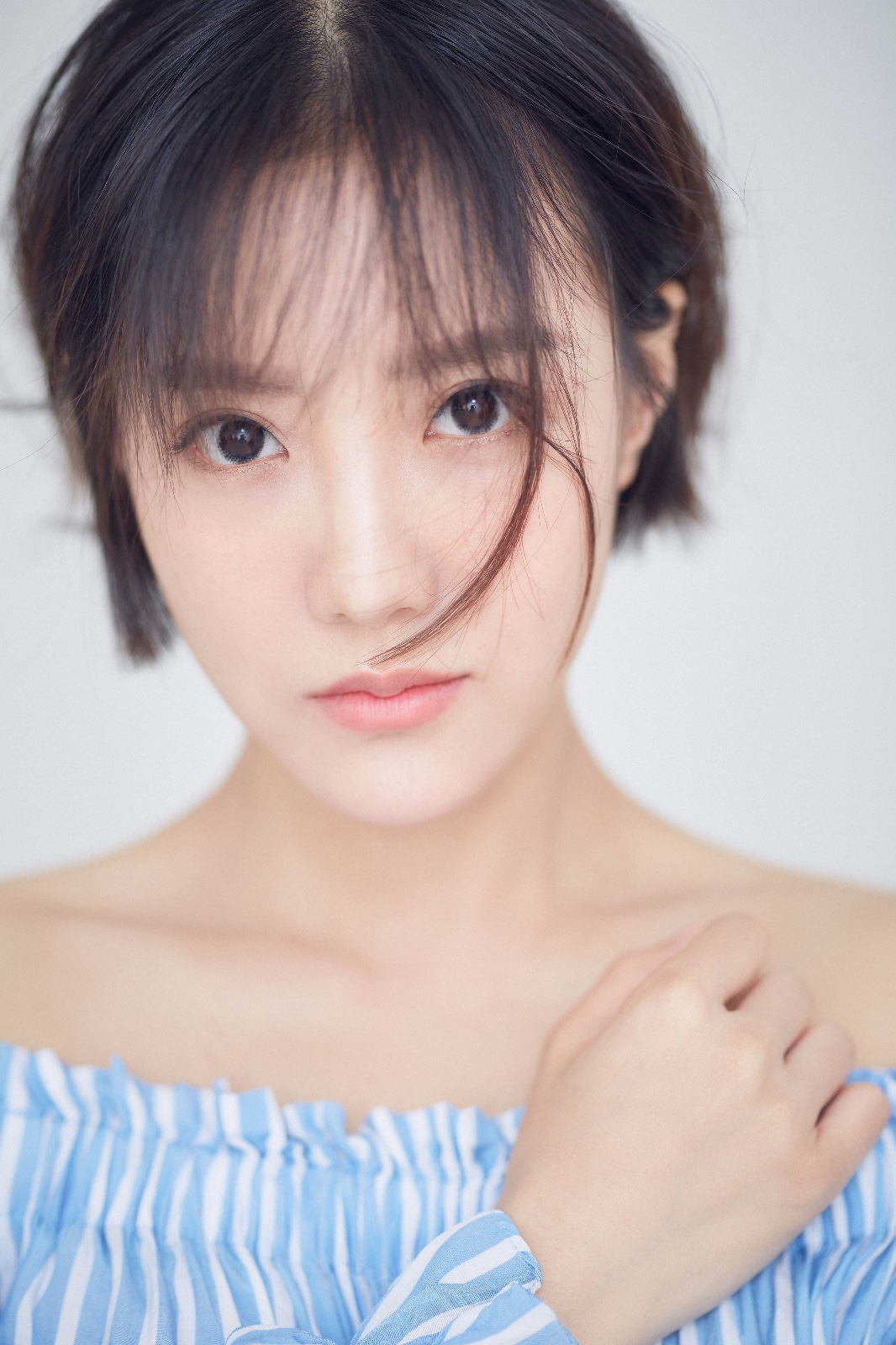 图组阮雨白曝最新写真汽水甜girl魅力十足