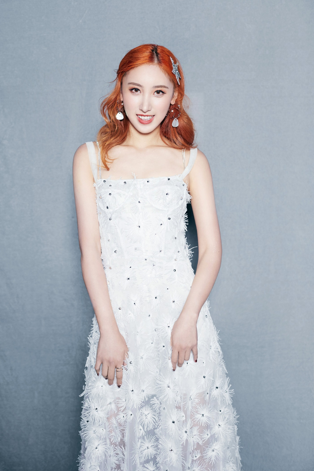 许靖韵全新单曲《事与愿违》安排上了 单曲循环考虑一下吗