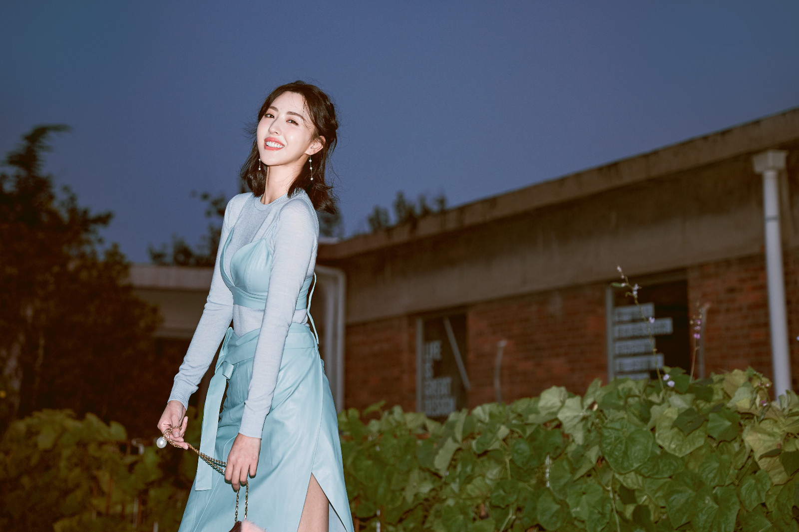 徐小飒唯美大片曝光时尚优雅风韵尽显