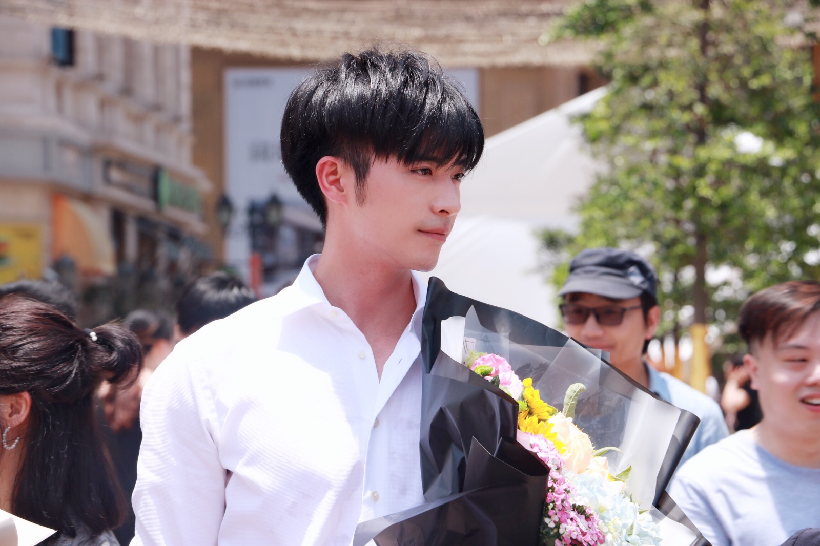 《结爱千岁大热的初恋》中,徐开骋因饰演宋茜初恋陶家麟一角色也获得