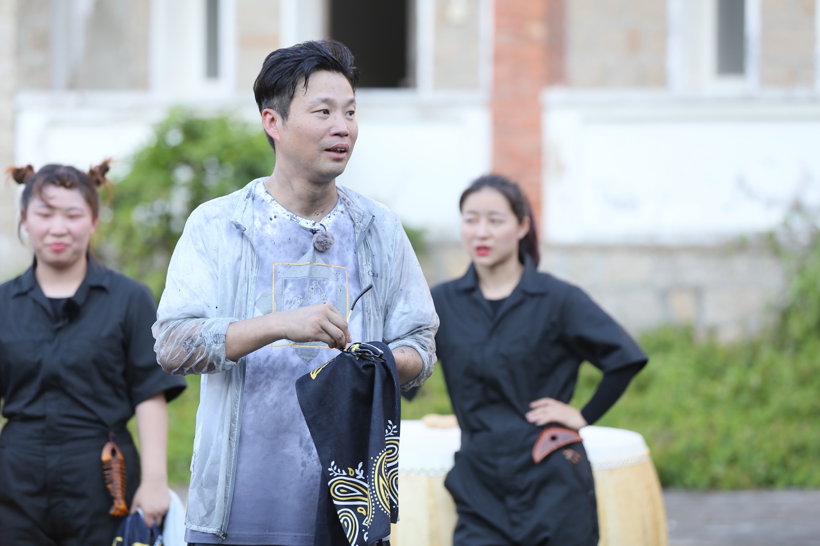 《极限挑战》兄弟情深诠释"这就是爱" "人生六张照片"引热议|于和伟