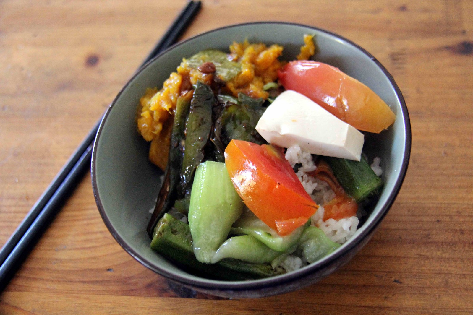 寺庙这一顿素食午餐,有道菜大家都爱吃,不少人吃了两大碗饭