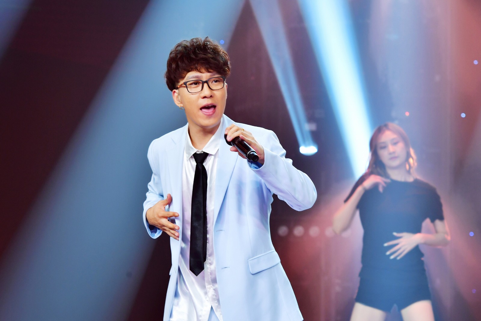 阿里郎携《隔壁泰山》打榜成功