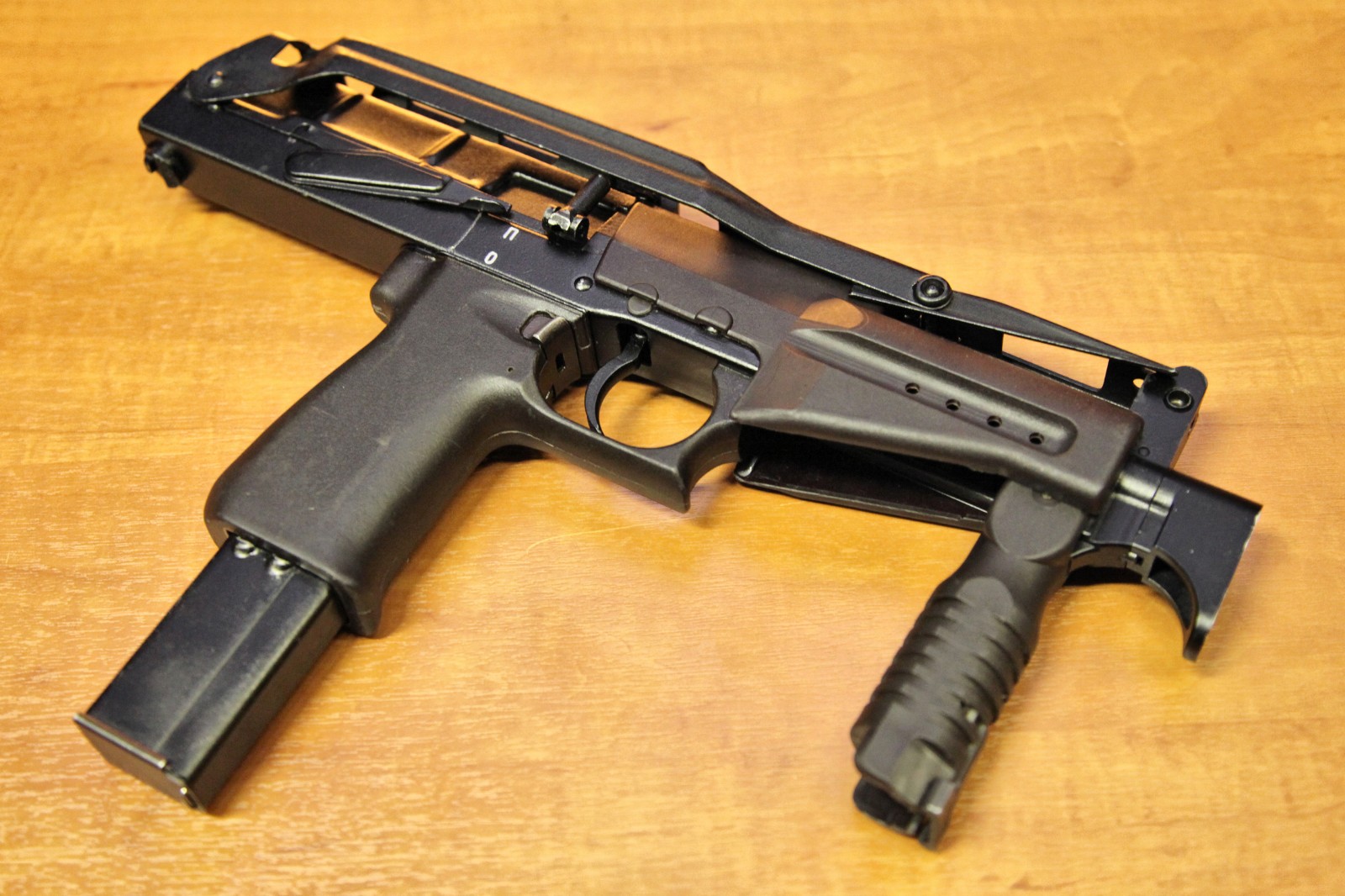二战德军使用最广泛的MP40冲锋枪 便于携带 性能优良