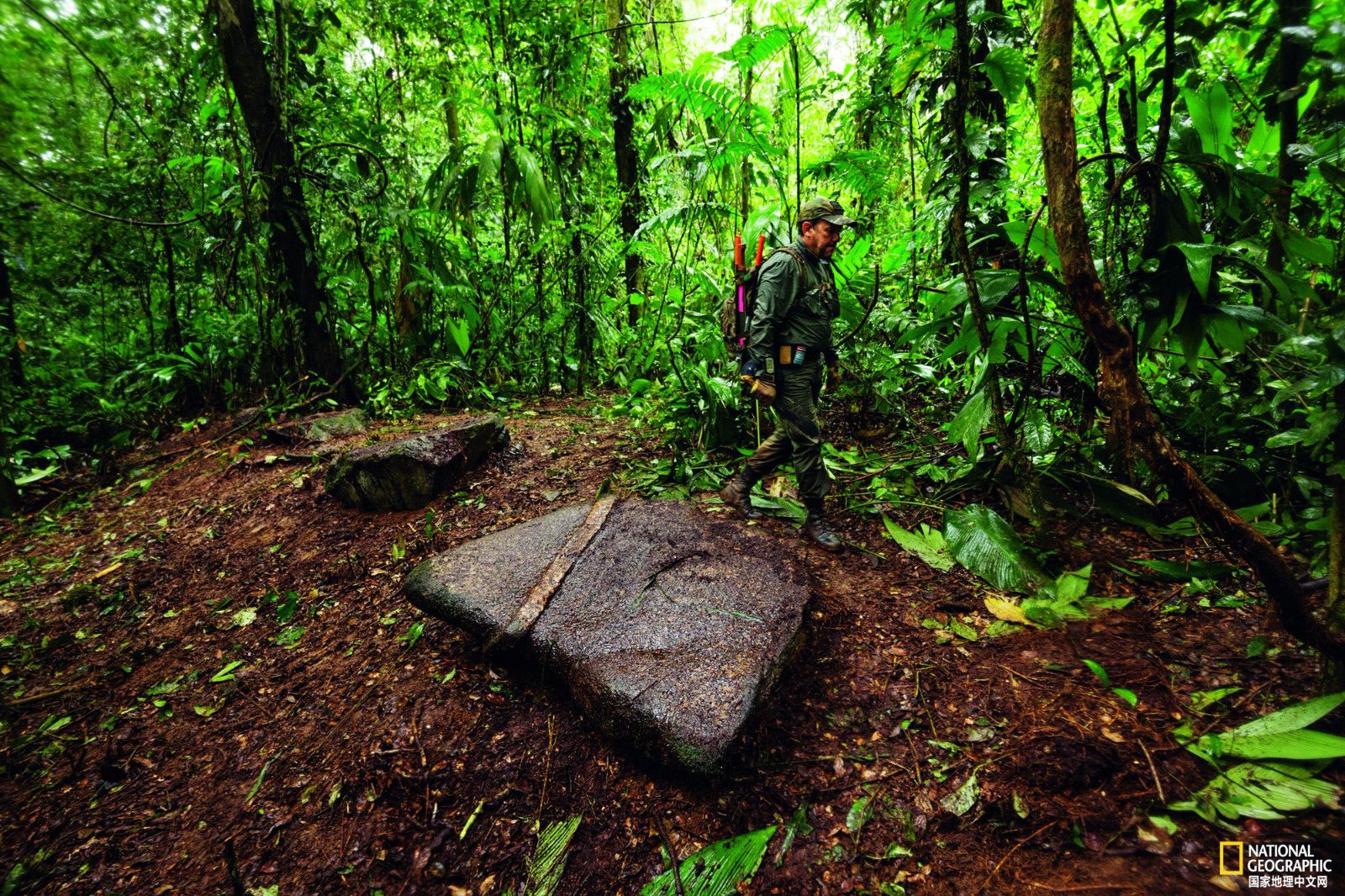 探险队进入神秘的莫斯基蒂亚迷失古城的遗迹终于展现于世