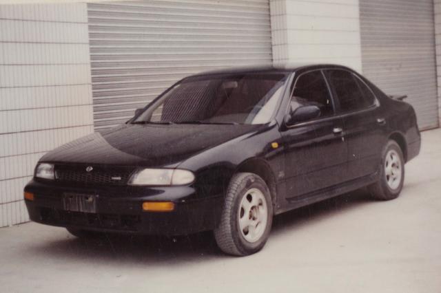 90年代老车胶卷照片带你回到那个熟悉的时代