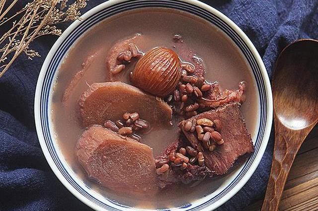 谷雨节气适合喝这个老火汤,健脾祛湿又去火