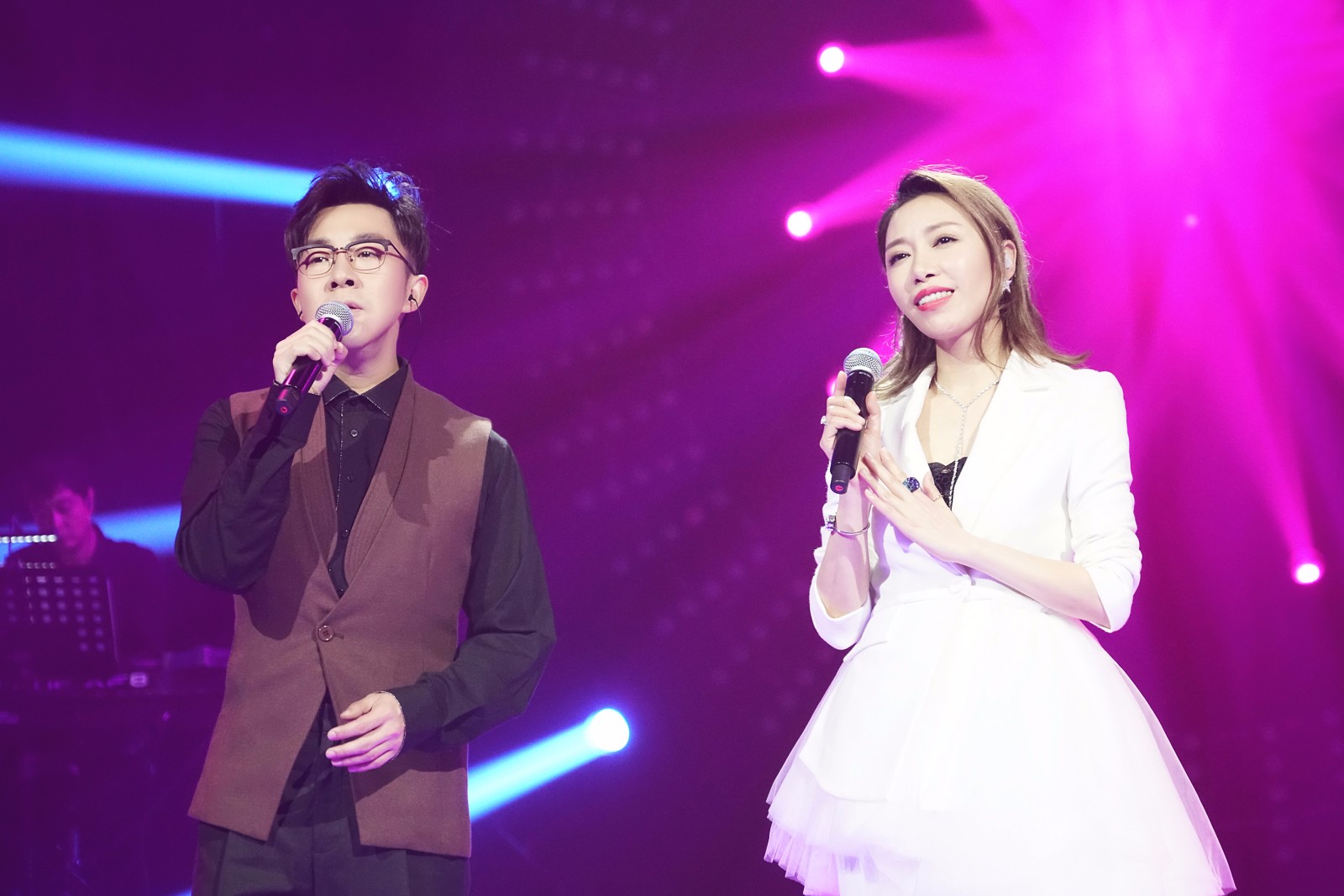 孙伯纶个人音乐会开唱,金池,杜沁怡等好友助阵