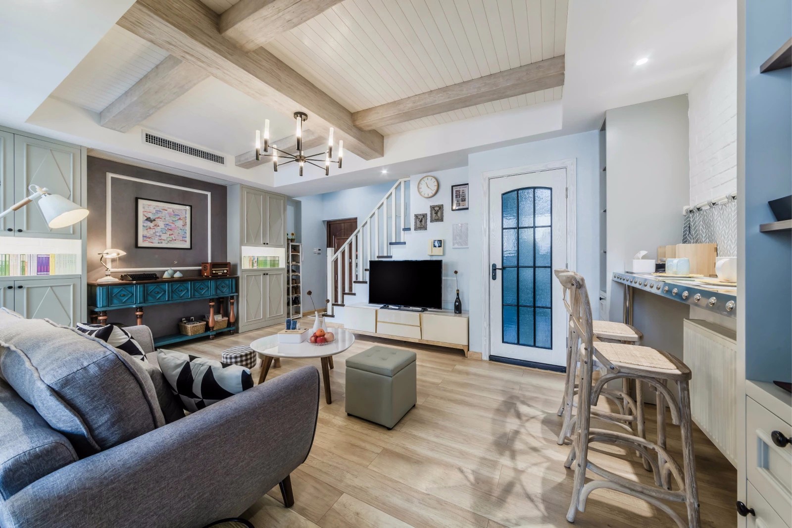 loft双层复式,这样的装修风格,你喜欢么